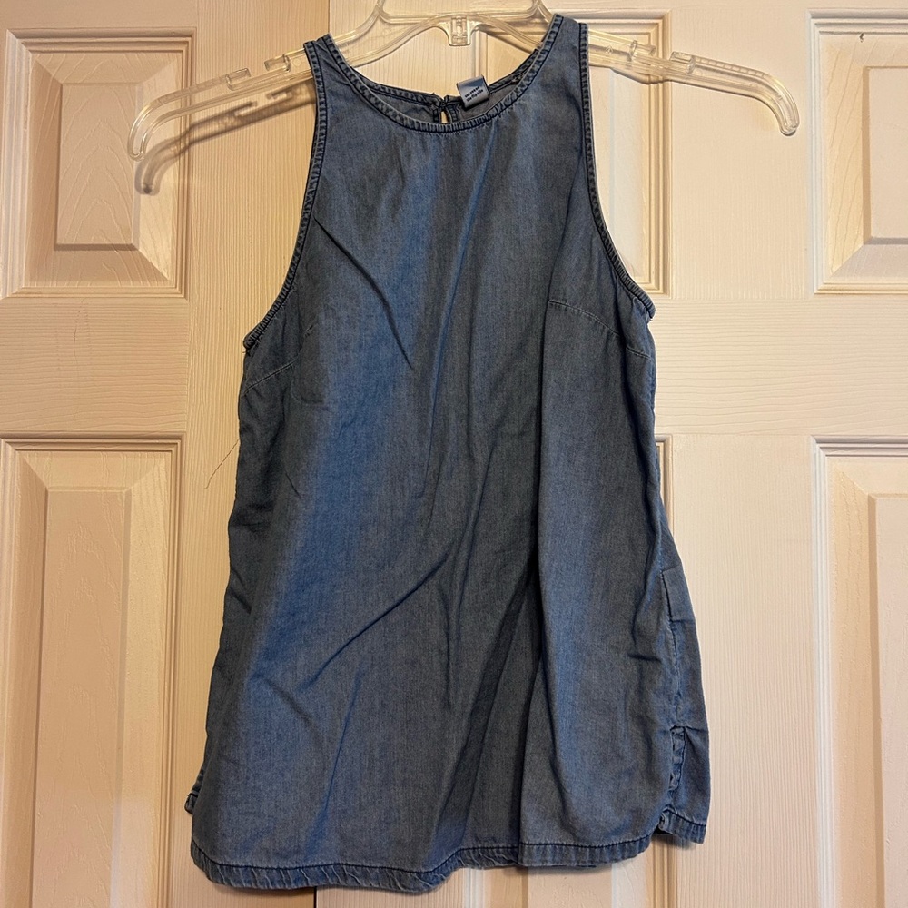 Old Navy sleeveless size small shirt